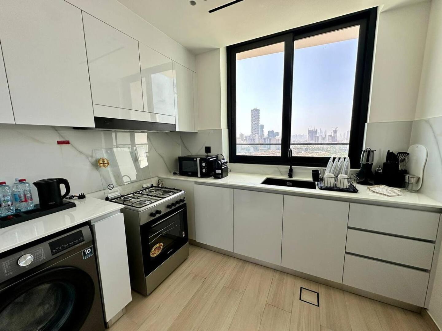 Spacious 3bedroom With Big Balcony In Jvc Dubai